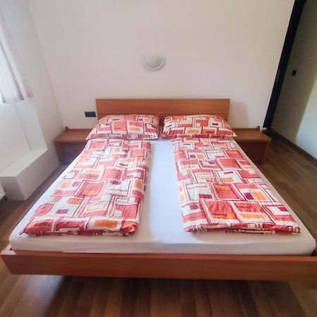 Viktoria Panzio Zamardi Hotel Ngoại thất bức ảnh