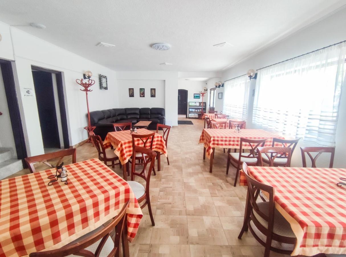 Viktoria Panzio Zamardi Hotel Ngoại thất bức ảnh